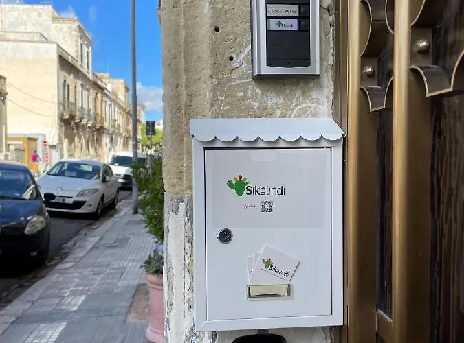 Sikalindi * Lecce